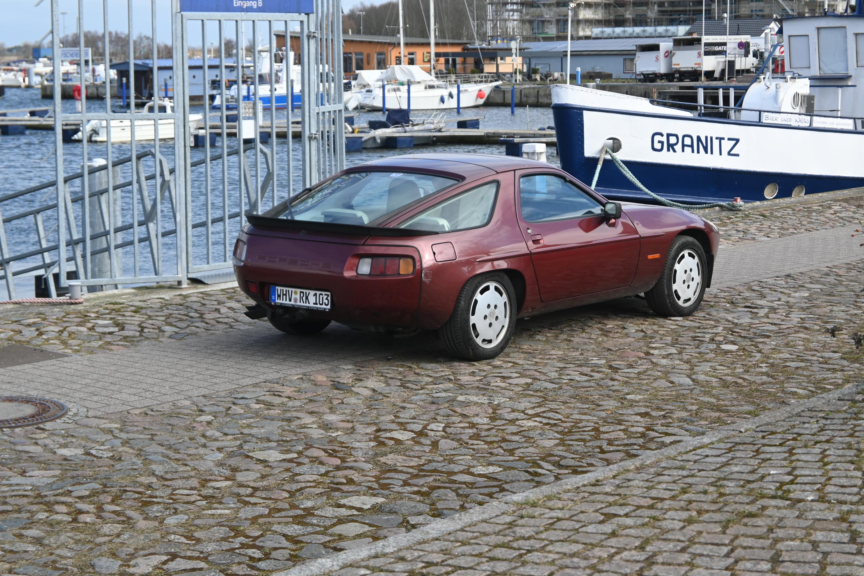 Porsche 928 3