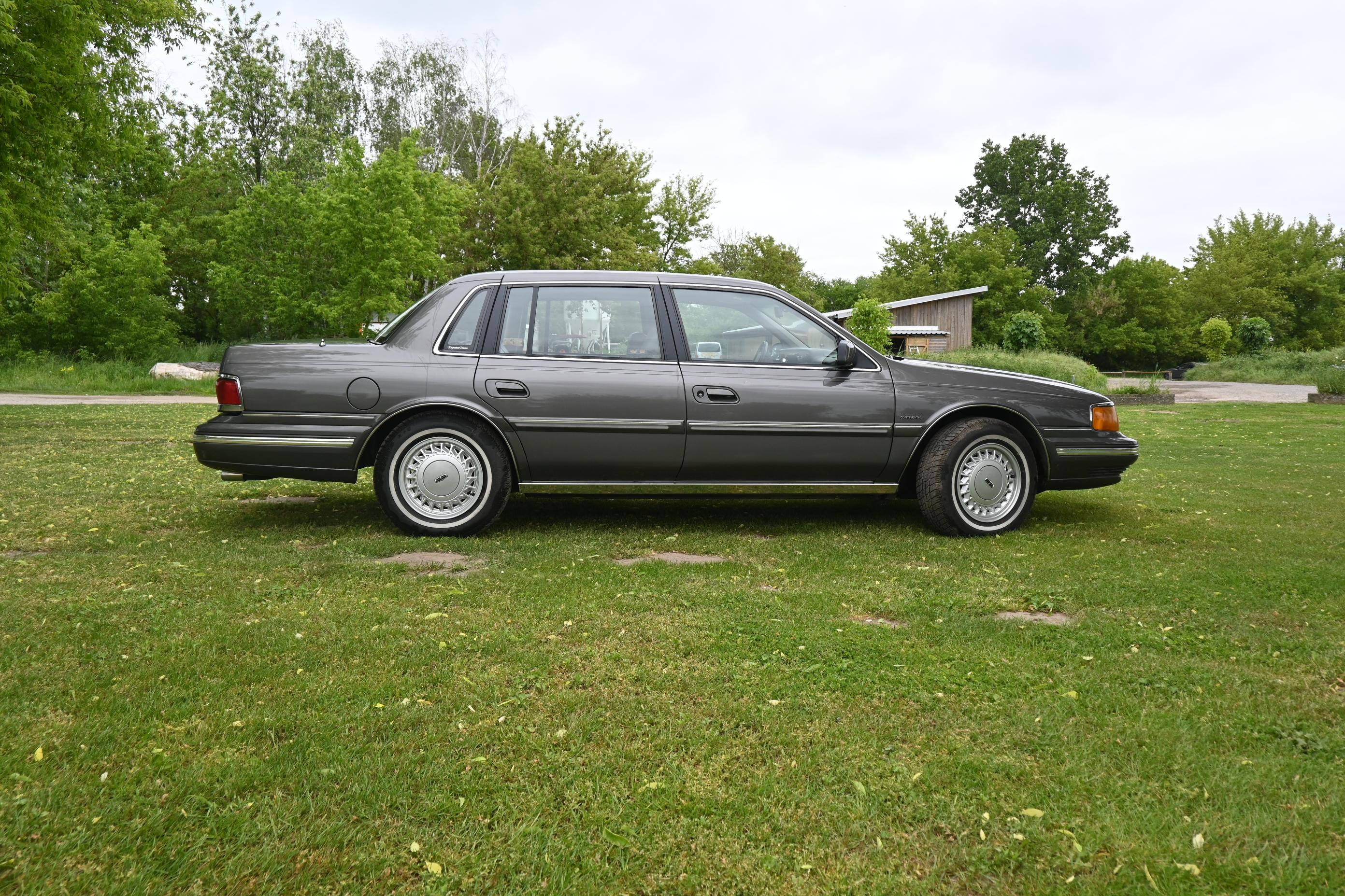 Lincoln Continental 2