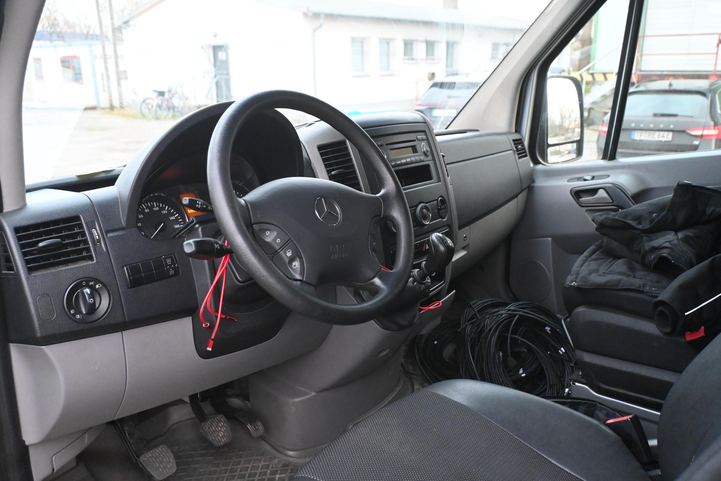 Mercedes-Benz Sprinter 4